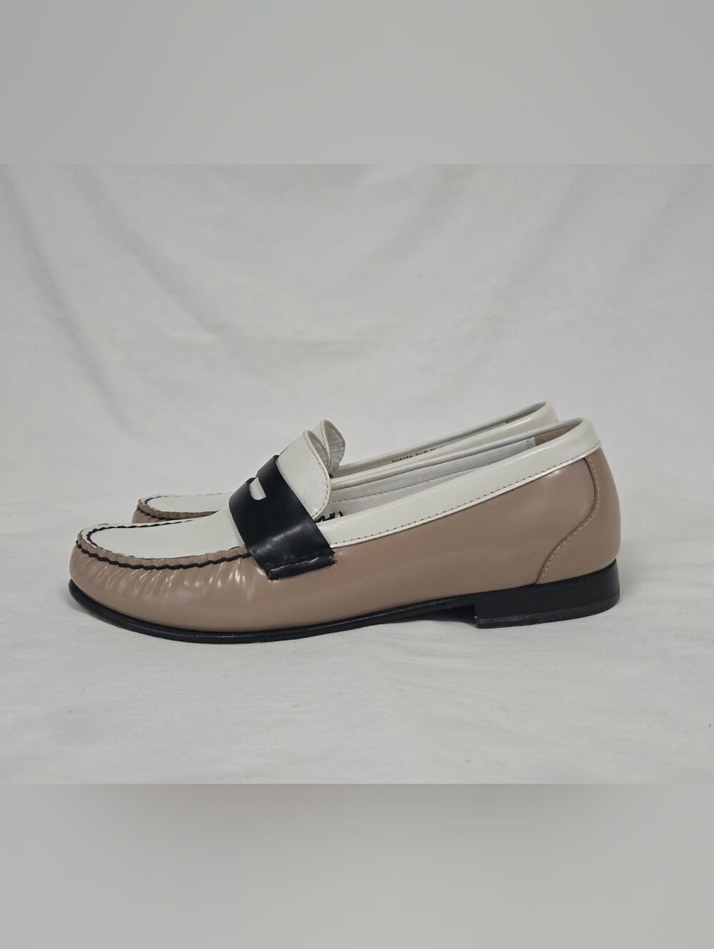 Cole Haan Three Tone Classic Loafers 7.5